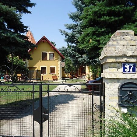Prenociste Vila Stara Breza Palics Kültér fotó