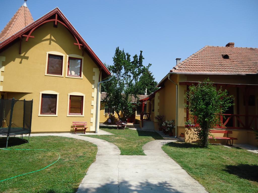 Prenociste Vila Stara Breza Palics Kültér fotó