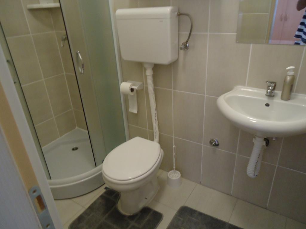Prenociste Vila Stara Breza Palics Szoba fotó
