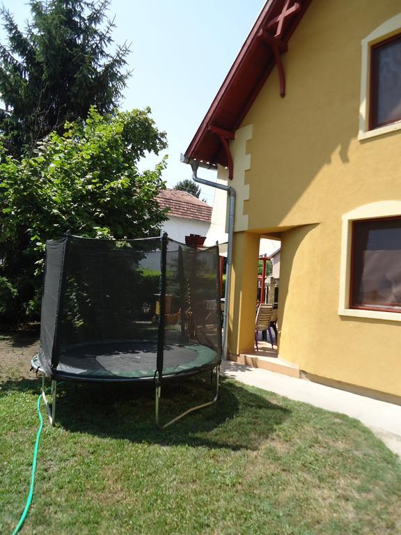 Prenociste Vila Stara Breza Palics Kültér fotó