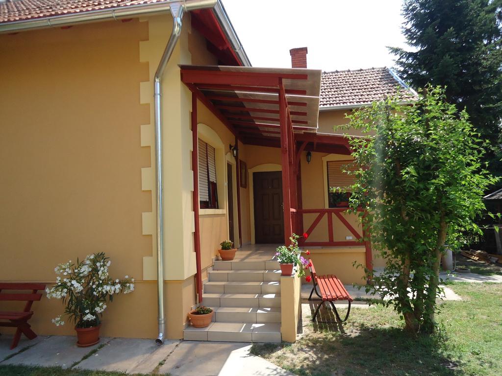 Prenociste Vila Stara Breza Palics Szoba fotó