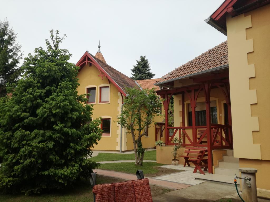 Prenociste Vila Stara Breza Palics Kültér fotó
