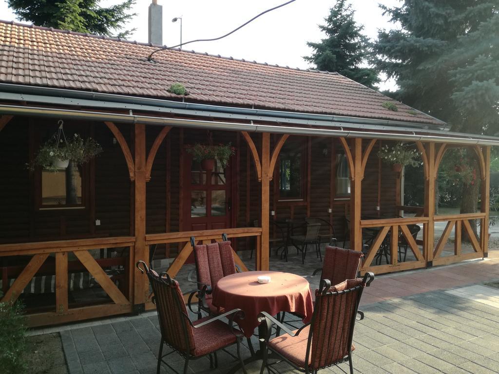 Prenociste Vila Stara Breza Palics Kültér fotó